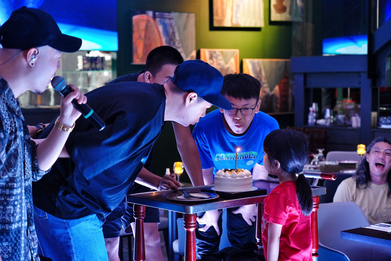 8+9吧食酒音樂餐廳｜新開幕台中南屯餐酒館，美食餐廳推薦，live band樂團嗨整晚！ @混血珊莎的奇幻旅程