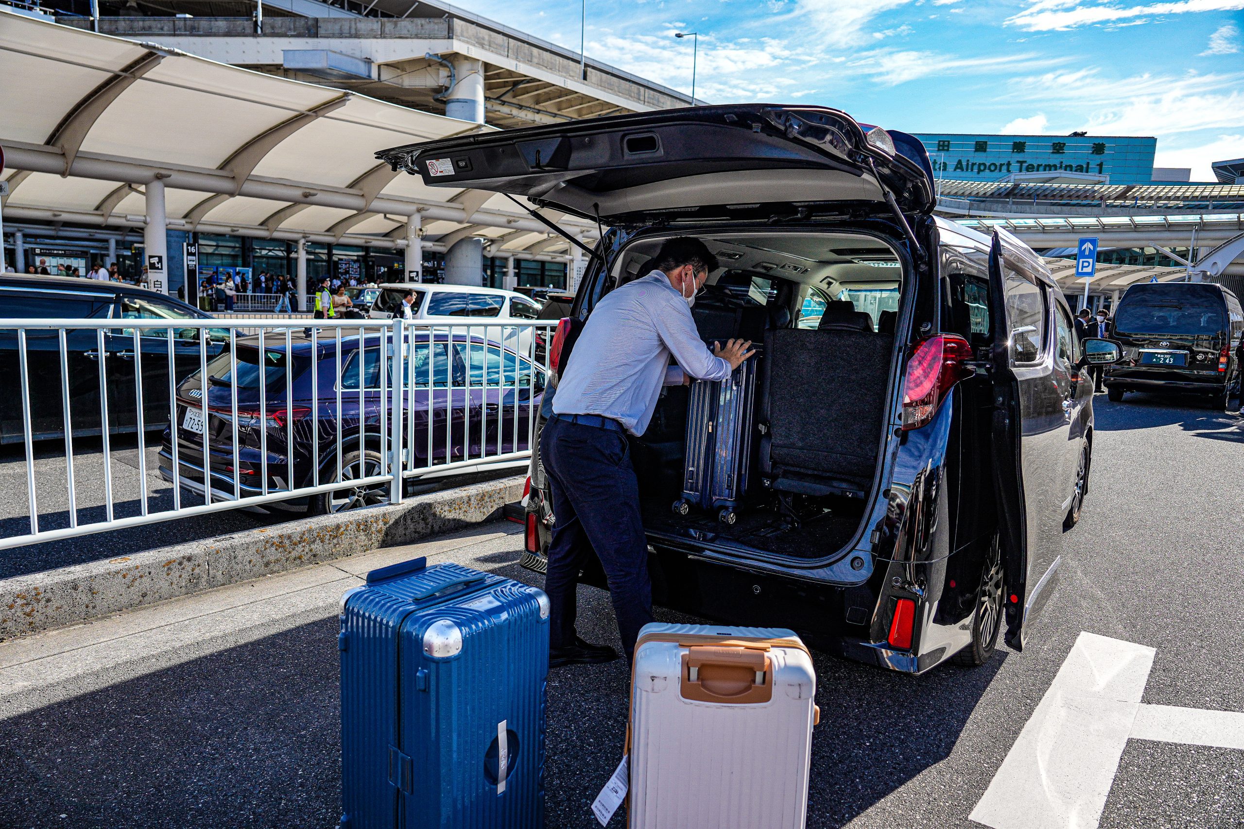 日本交通不苦惱! 神燈假期日本機場接送、包車一日遊實搭心得,最大中文司機團隊推薦! @混血珊莎的奇幻旅程 日本交通不苦惱! 神燈假期日本機場接送、包車一日遊實搭心得,最大中文司機團隊推薦! @混血珊莎的奇幻旅程