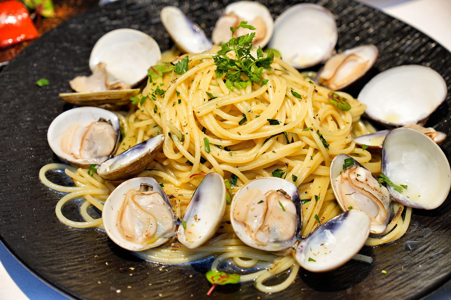 she&#8217;ll oyster bar 敘｜浮誇系台北生蠔塔， 1 顆只要 88 元起! @混血珊莎的奇幻旅程
