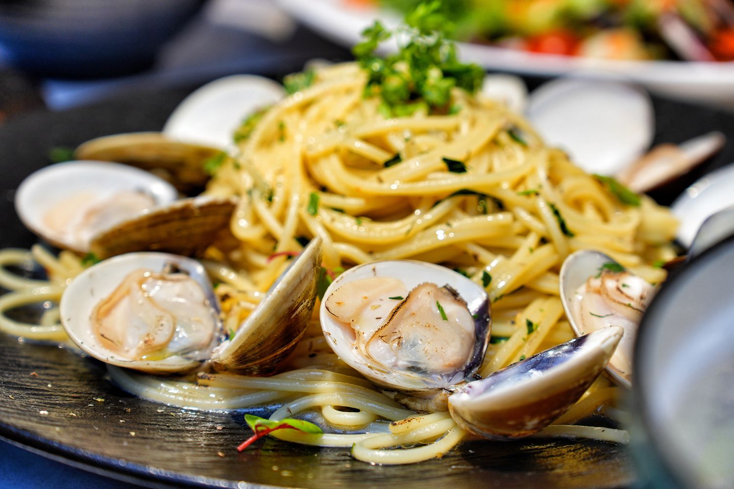 she&#8217;ll oyster bar 敘｜浮誇系台北生蠔塔， 1 顆只要 88 元起! @混血珊莎的奇幻旅程