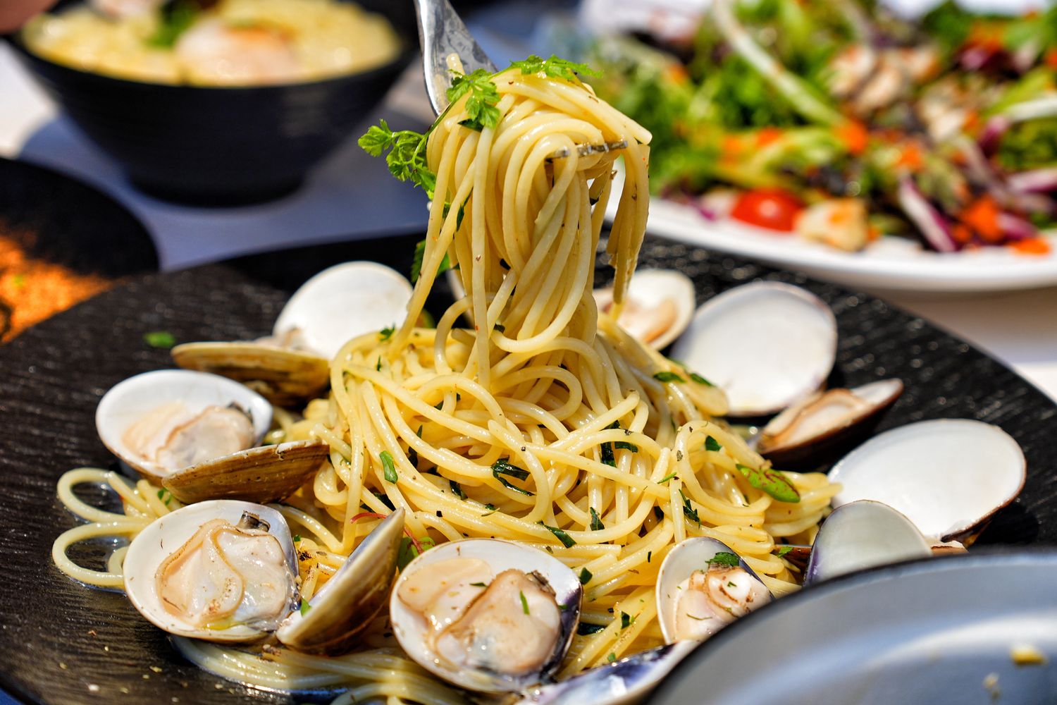 she&#8217;ll oyster bar 敘｜浮誇系台北生蠔塔， 1 顆只要 88 元起! @混血珊莎的奇幻旅程