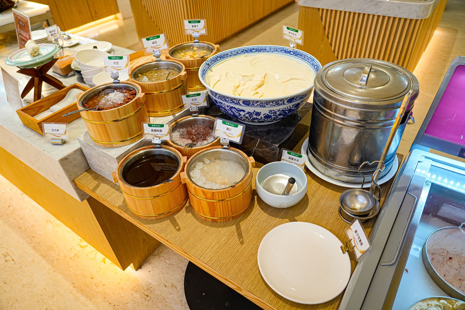 宜蘭礁溪美食|葛瑪蘭之星自助餐星苑餐廳:高CP值海陸百匯,現流海鮮、螃蟹任你吃! @混血珊莎的奇幻旅程 宜蘭礁溪美食|葛瑪蘭之星自助餐星苑餐廳:高CP值海陸百匯,現流海鮮、螃蟹任你吃! @混血珊莎的奇幻旅程