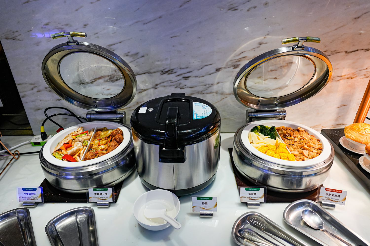 宜蘭礁溪美食|葛瑪蘭之星自助餐星苑餐廳:高CP值海陸百匯,現流海鮮、螃蟹任你吃! @混血珊莎的奇幻旅程 宜蘭礁溪美食|葛瑪蘭之星自助餐星苑餐廳:高CP值海陸百匯,現流海鮮、螃蟹任你吃! @混血珊莎的奇幻旅程