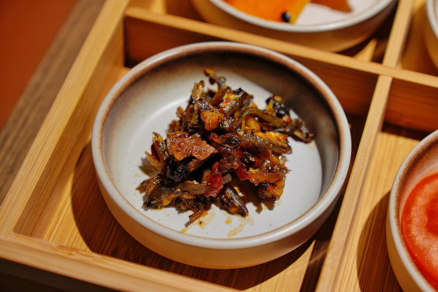 中山區火鍋｜星曜雞湯，新開幕欣欣百貨餐廳，雞湯界LV華麗登場! @混血珊莎的奇幻旅程