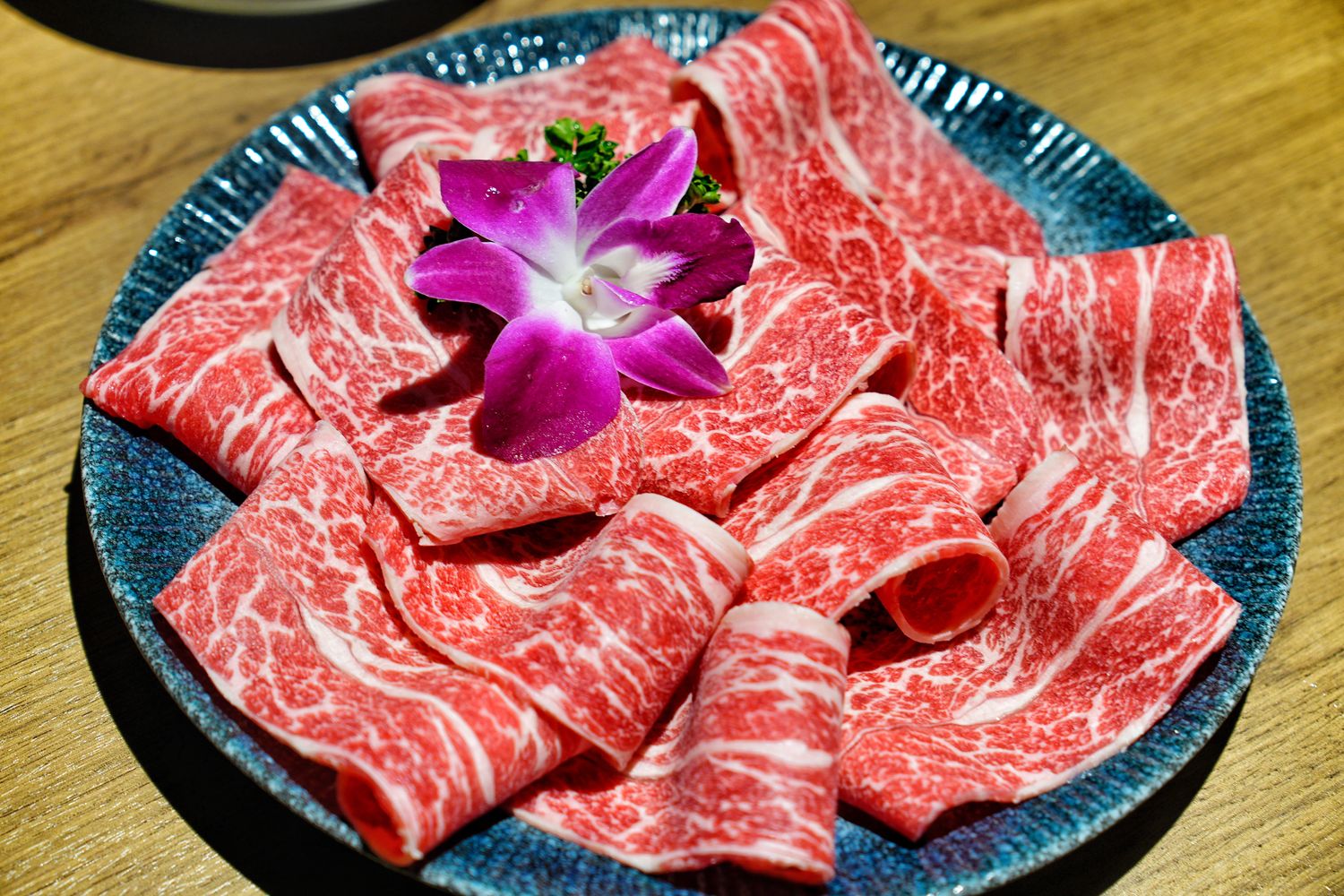 中山區火鍋｜星曜雞湯，新開幕欣欣百貨餐廳，雞湯界LV華麗登場! @混血珊莎的奇幻旅程