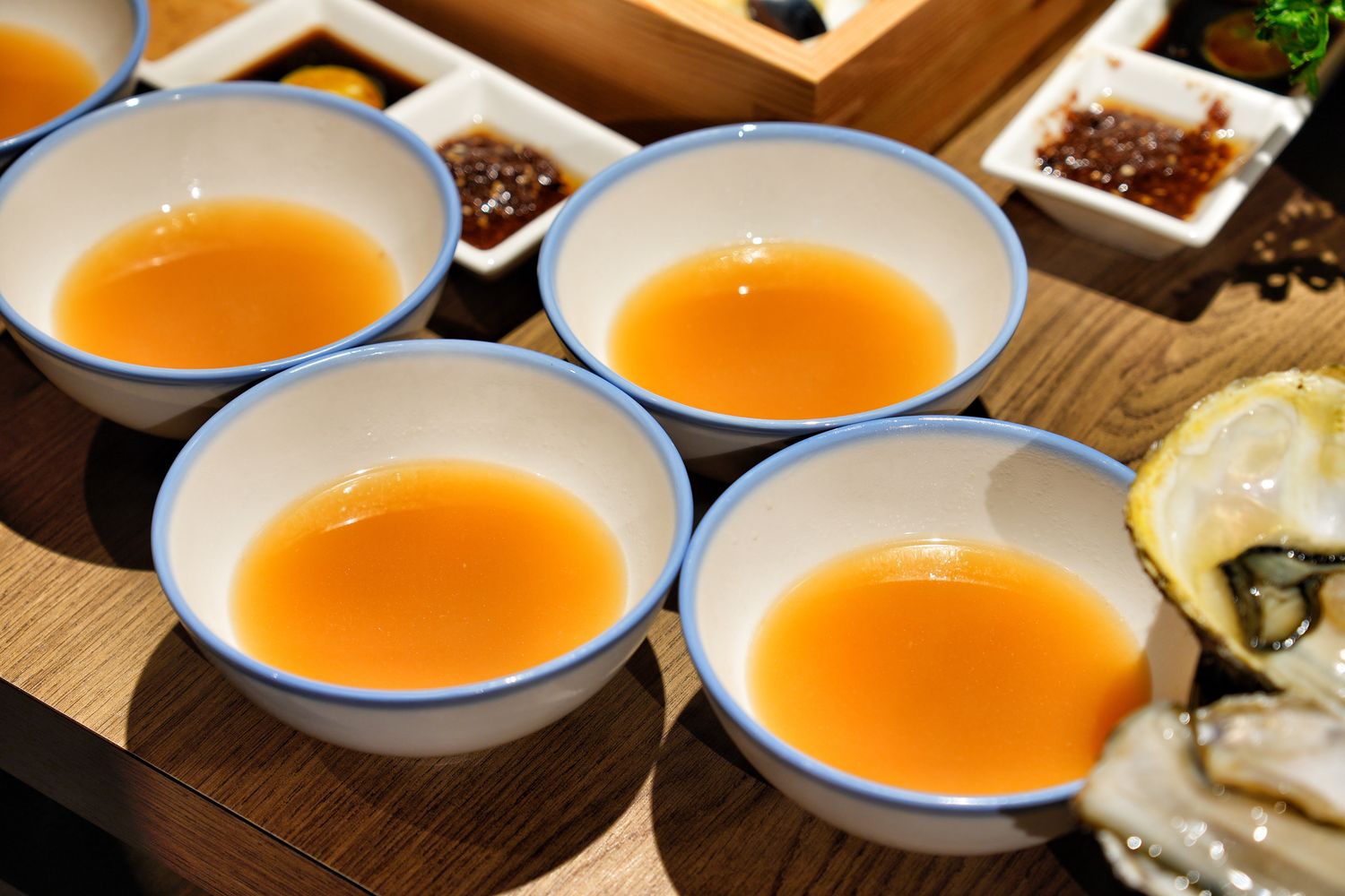 中山區火鍋｜星曜雞湯，新開幕欣欣百貨餐廳，雞湯界LV華麗登場! @混血珊莎的奇幻旅程