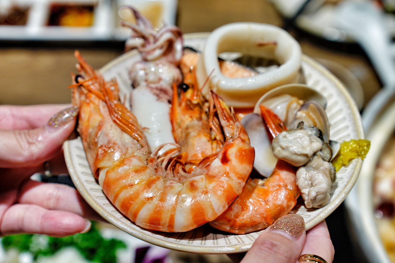 中山區火鍋|星曜雞湯,新開幕欣欣百貨餐廳,雞湯界LV華麗登場! @混血珊莎的奇幻旅程 中山區火鍋|星曜雞湯,新開幕欣欣百貨餐廳,雞湯界LV華麗登場! @混血珊莎的奇幻旅程