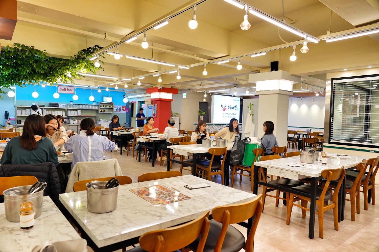 順美家幸福醬蟹東大門店｜必吃東大門美食(附中文菜單)! @混血珊莎的奇幻旅程
