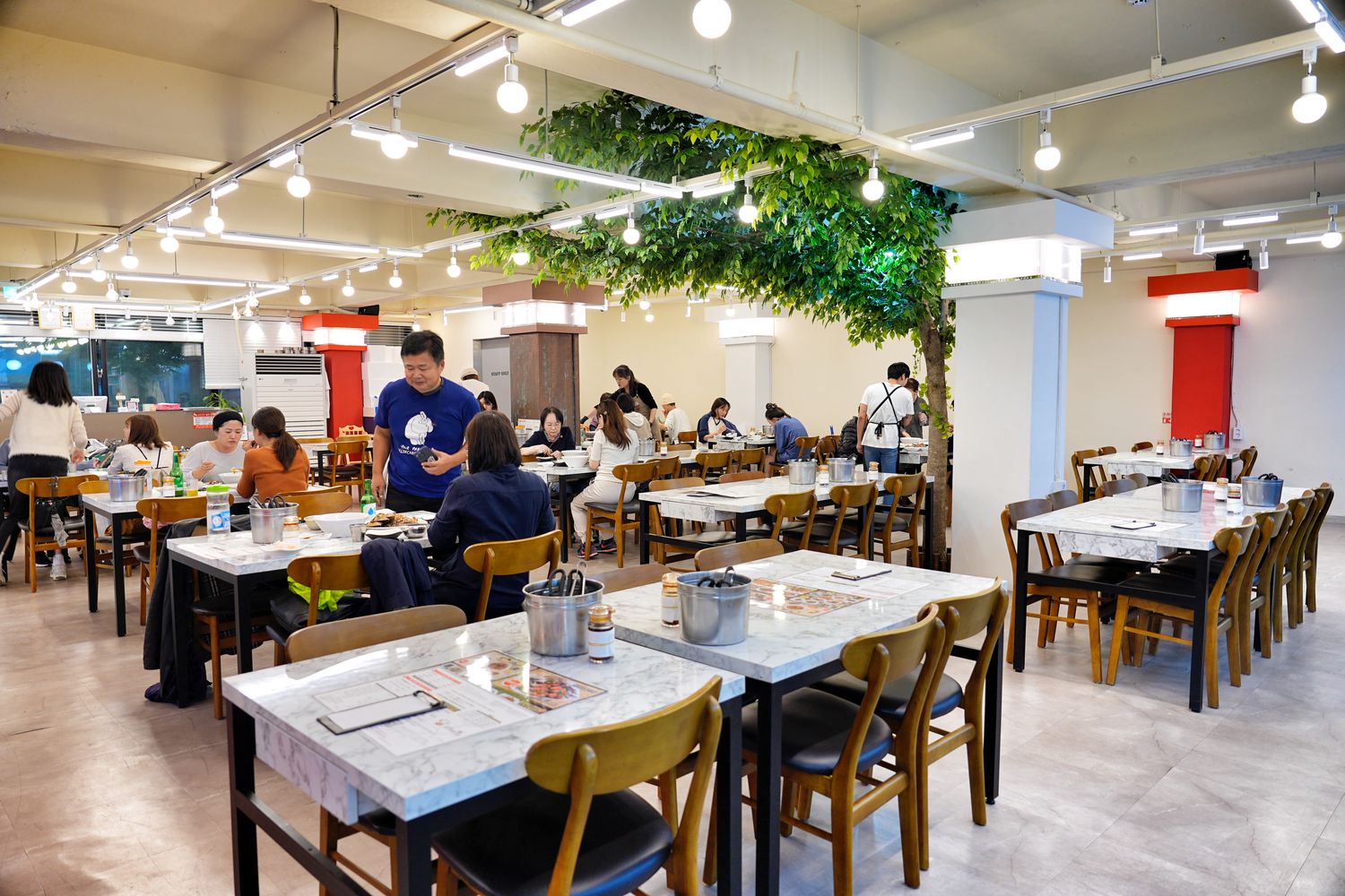 順美家幸福醬蟹東大門店｜必吃東大門美食(附中文菜單)! @混血珊莎的奇幻旅程
