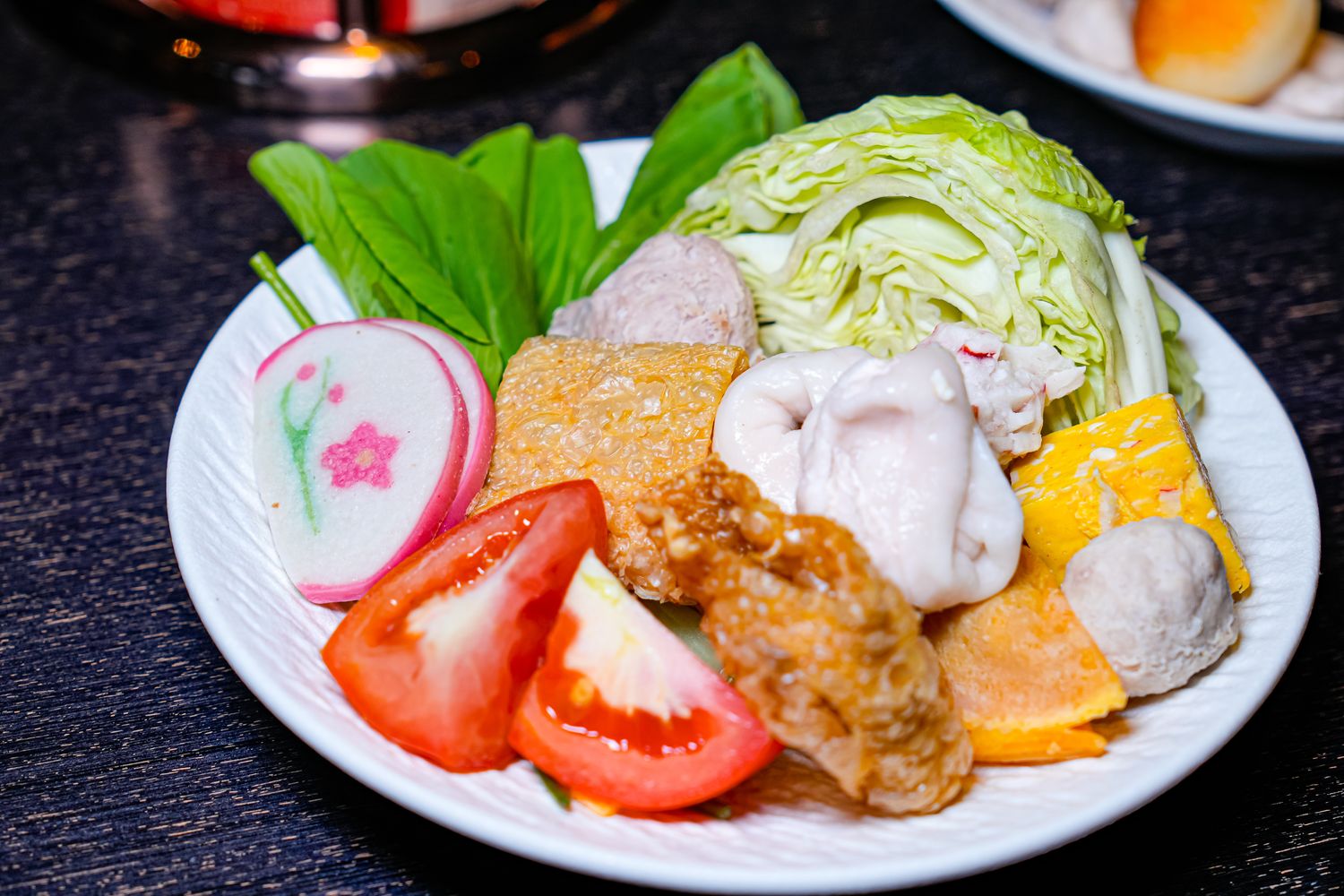 萬華火鍋｜台北凱達大飯店 Bar 98，火鍋百鮮打邊爐，自助吧吃到飽! @混血珊莎的奇幻旅程