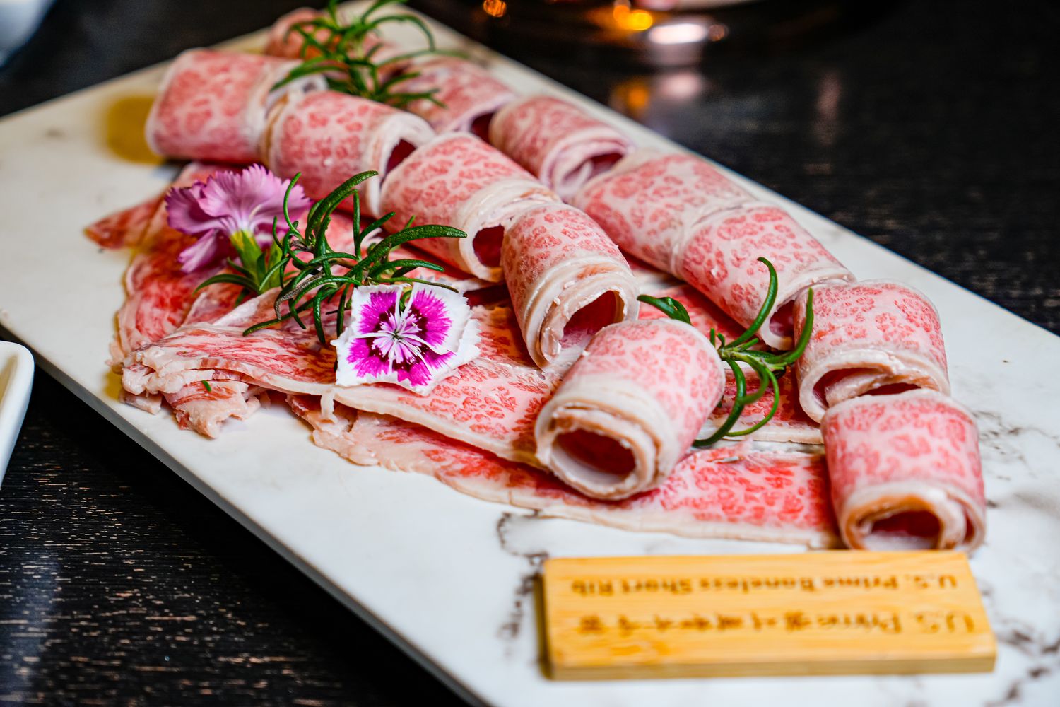 萬華火鍋｜台北凱達大飯店 Bar 98，火鍋百鮮打邊爐，自助吧吃到飽! @混血珊莎的奇幻旅程