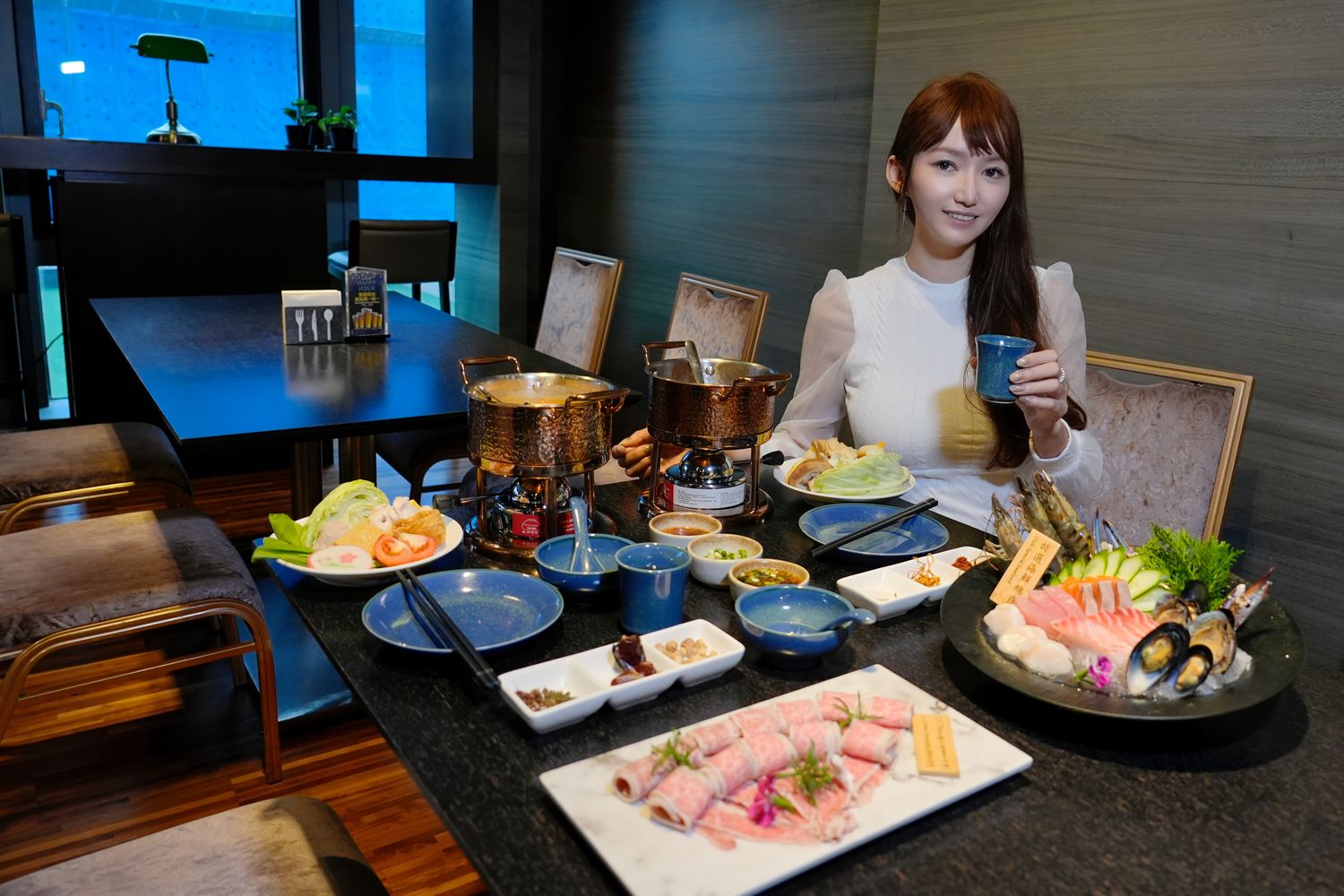 萬華火鍋｜台北凱達大飯店 Bar 98，火鍋百鮮打邊爐，自助吧吃到飽! @混血珊莎的奇幻旅程