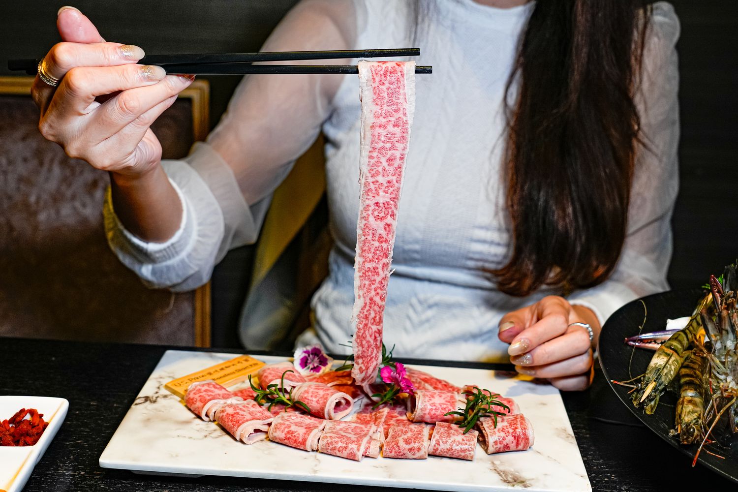 萬華火鍋｜台北凱達大飯店 Bar 98，火鍋百鮮打邊爐，自助吧吃到飽! @混血珊莎的奇幻旅程
