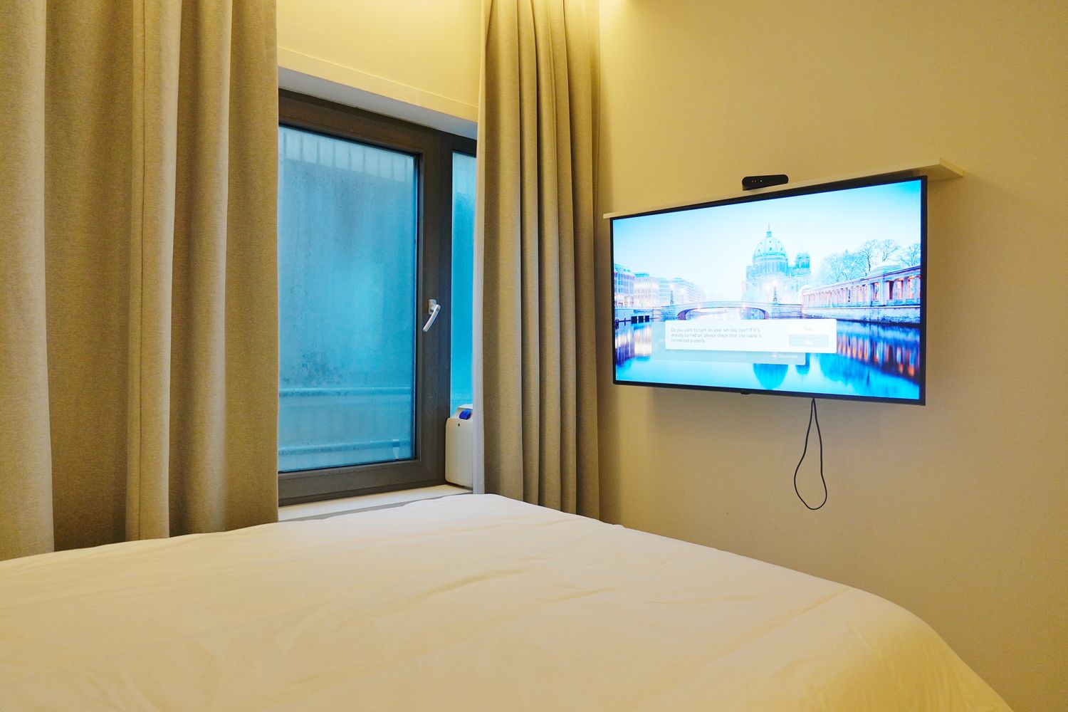 梨大新村H大道飯店(H Avenue Hotel Idae Sinchon)｜入住一晚每人不用 1000 元! @混血珊莎的奇幻旅程
