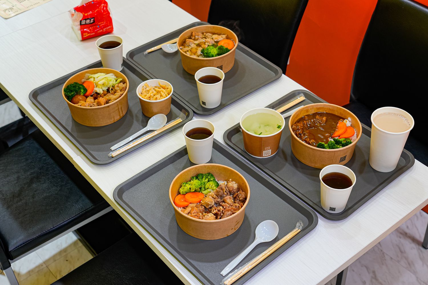 小鹿亭｜公館咖哩飯日式丼飯烏龍麵平價首選，近台大師大! @混血珊莎的奇幻旅程