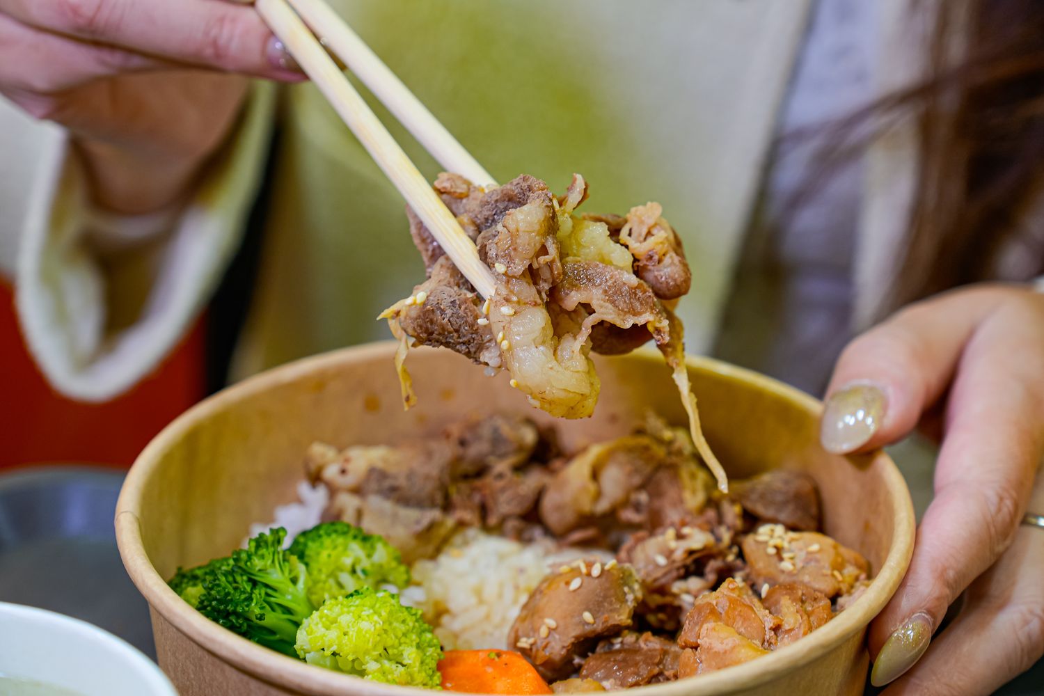 小鹿亭｜公館咖哩飯日式丼飯烏龍麵平價首選，近台大師大! @混血珊莎的奇幻旅程