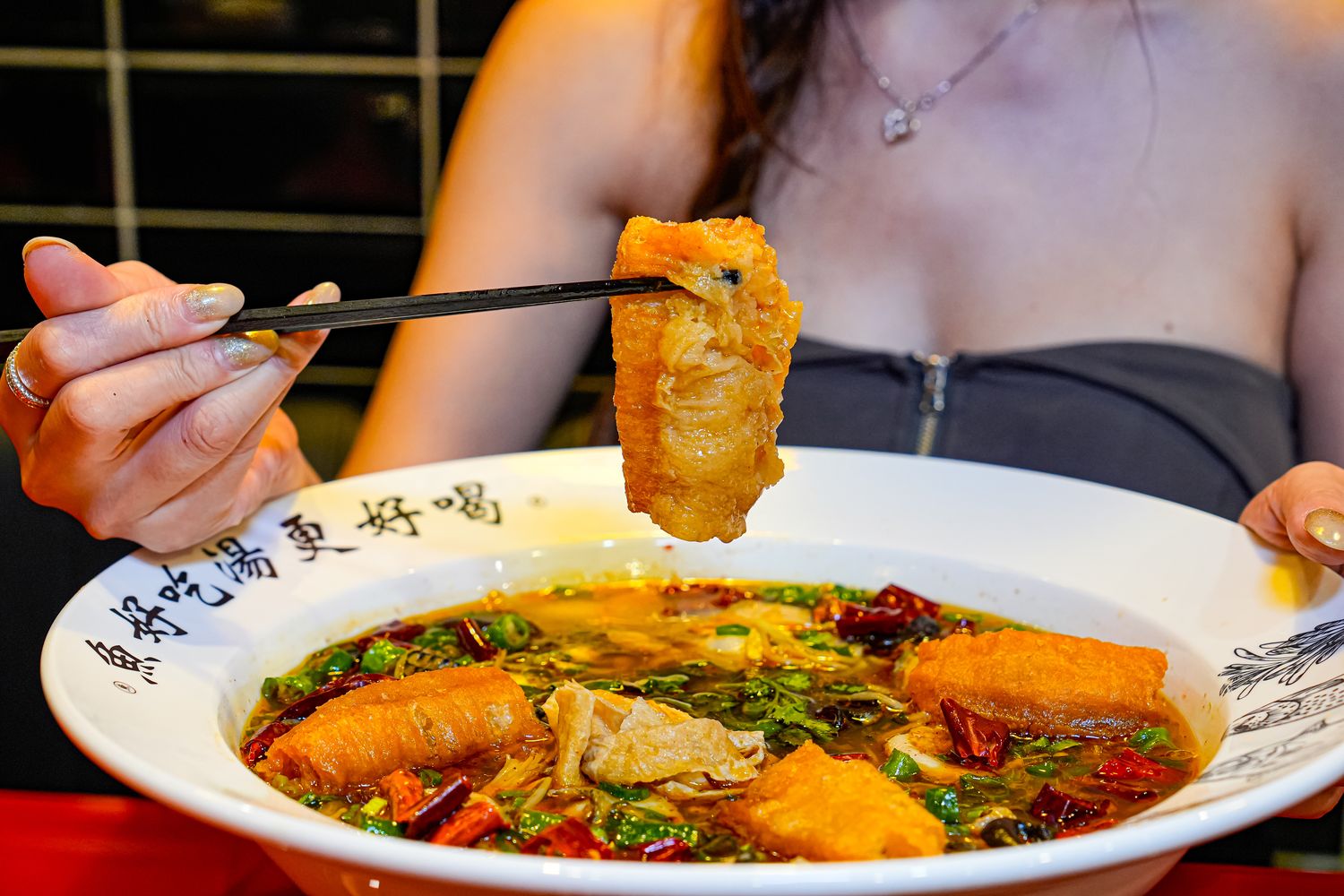 錄鼎記酸菜魚 屏東店|新開幕屏東酸菜魚， 288 元起自助吧吃到飽! @混血珊莎的奇幻旅程