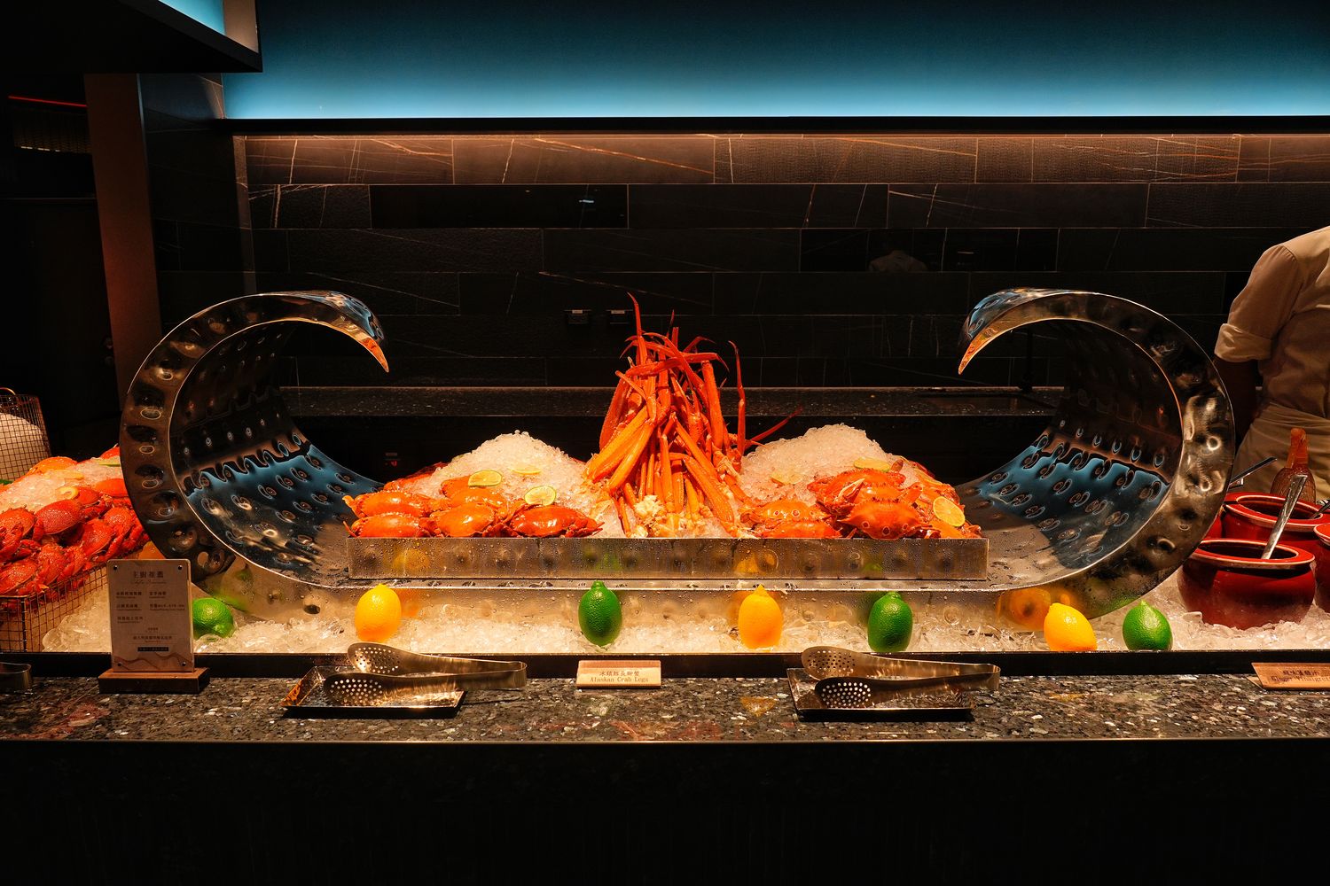 【2025台北海鮮餐廳】精選 14 間台北海鮮吃到飽，大啖新鮮海味! @混血珊莎的奇幻旅程