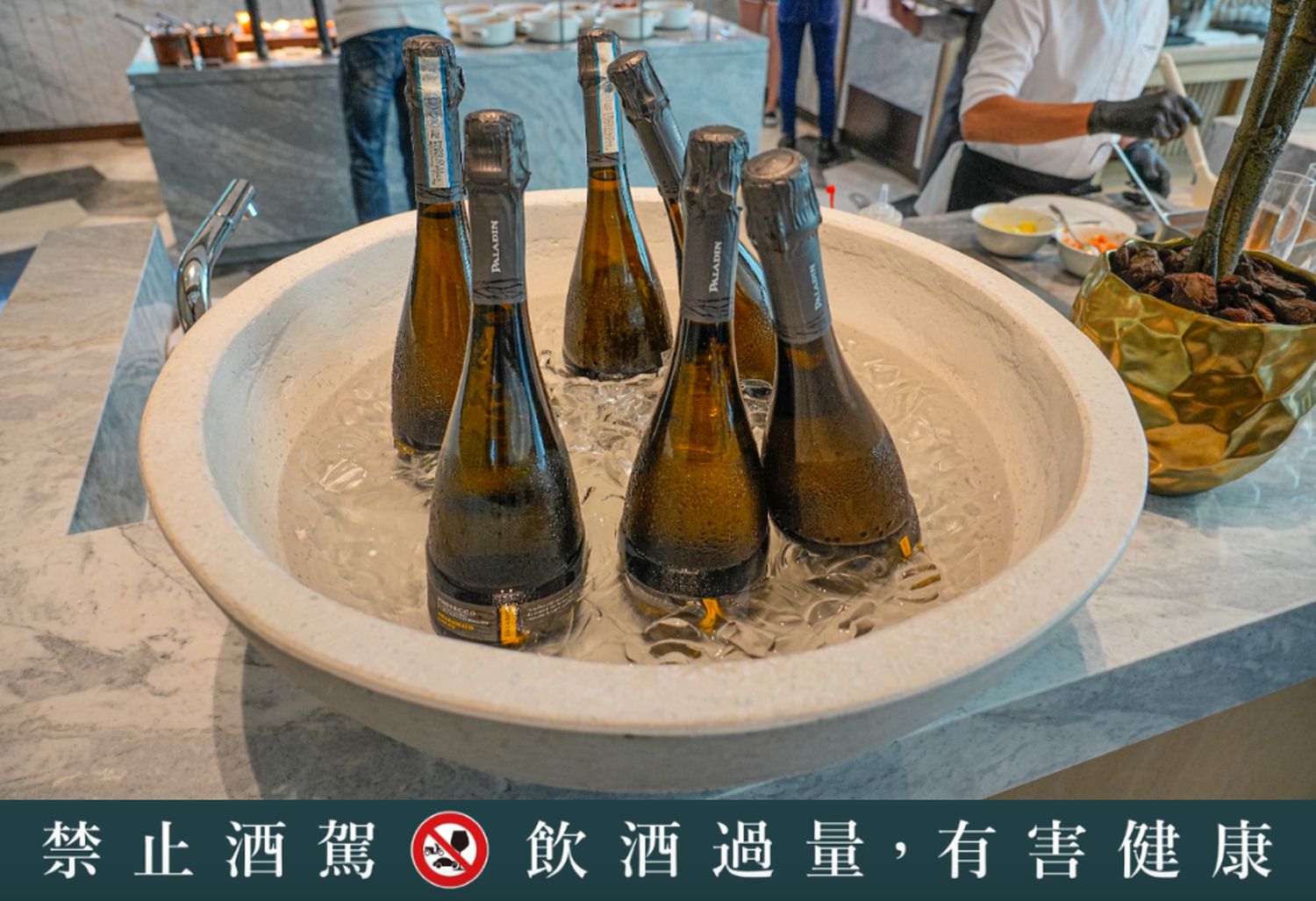臺中勤美洲際酒店｜新開幕五星奢華飯店，夢幻空中花園泳池! @混血珊莎的奇幻旅程