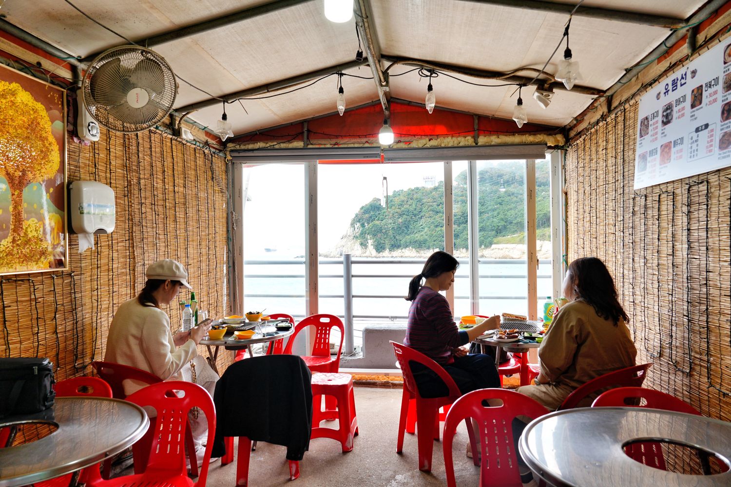 太宗台烤貝街｜現烤釜山海鮮生章魚，坐擁無敵海景! @混血珊莎的奇幻旅程