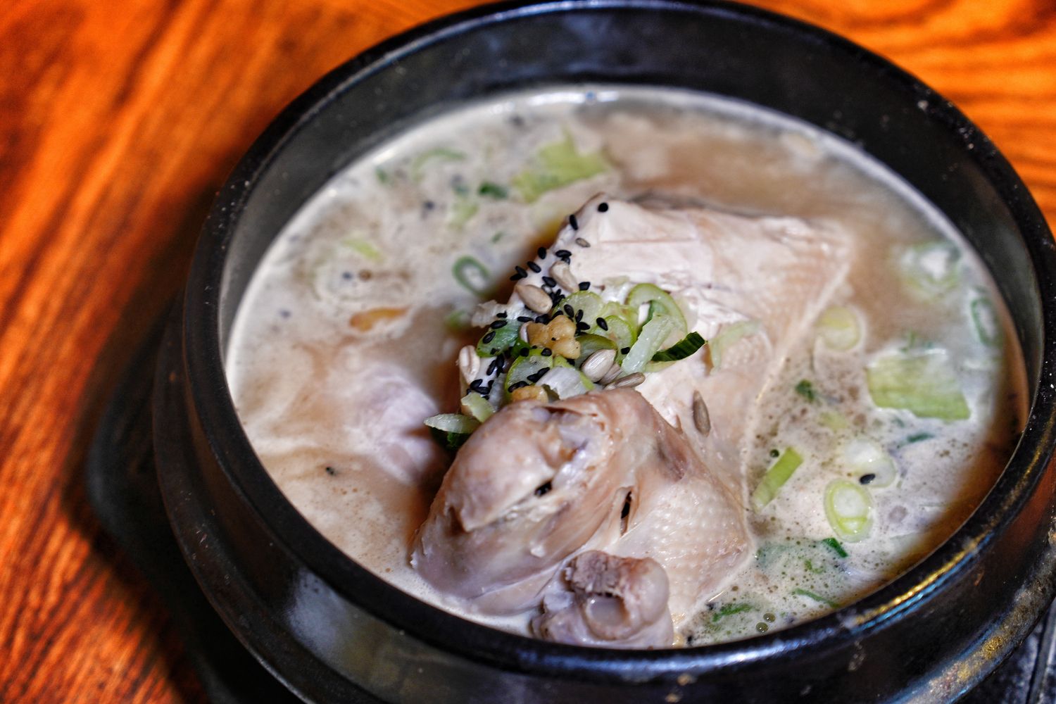 土俗村蔘雞湯｜景福宮站超夯人蔘雞，菜單排隊攻略! @混血珊莎的奇幻旅程