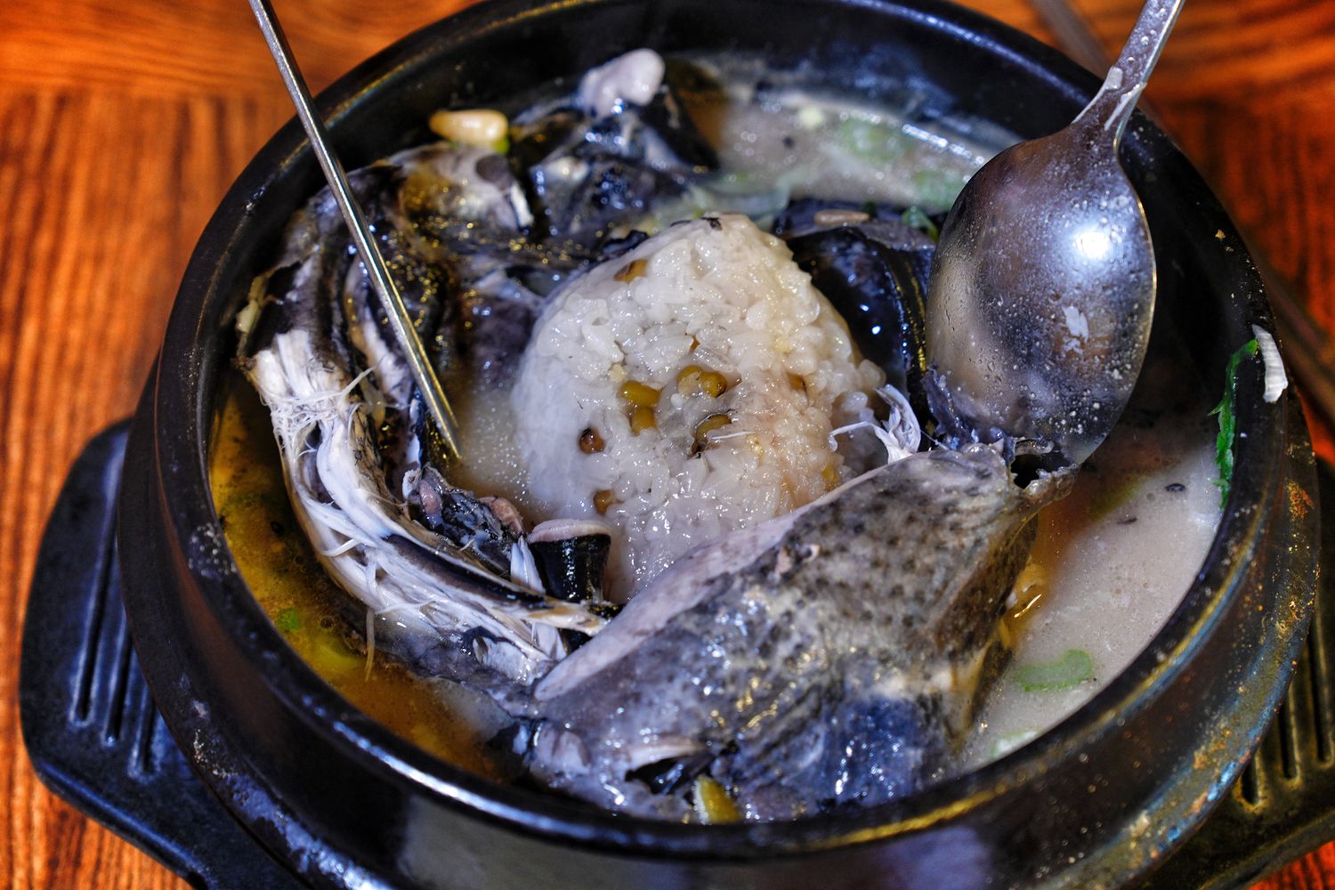 土俗村蔘雞湯｜景福宮站超夯人蔘雞，菜單排隊攻略! @混血珊莎的奇幻旅程