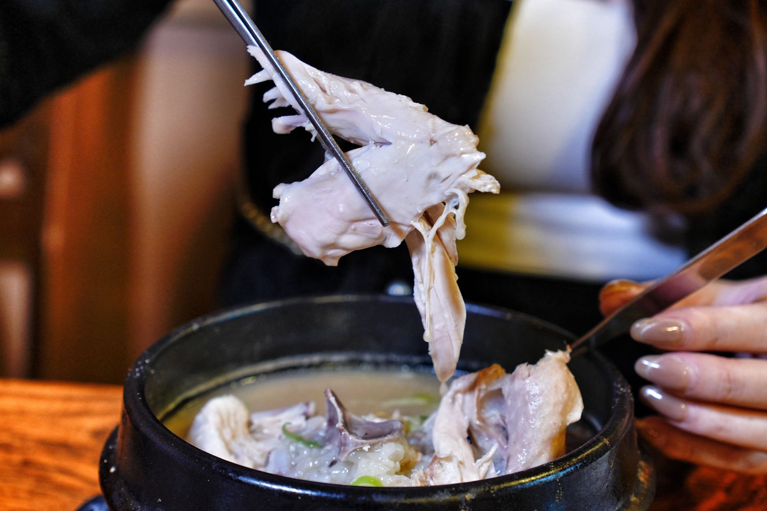 土俗村蔘雞湯｜景福宮站超夯人蔘雞，菜單排隊攻略! @混血珊莎的奇幻旅程