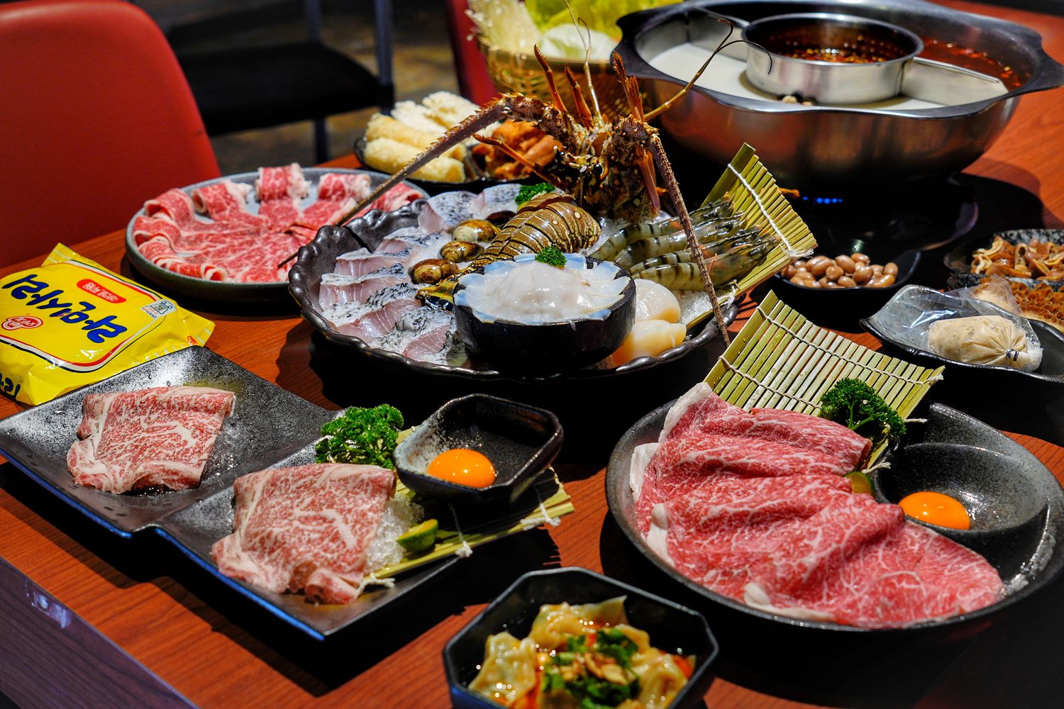 【2025台中美食指南】精選 40 間台中餐廳推薦，人氣美食一次收藏! @混血珊莎的奇幻旅程