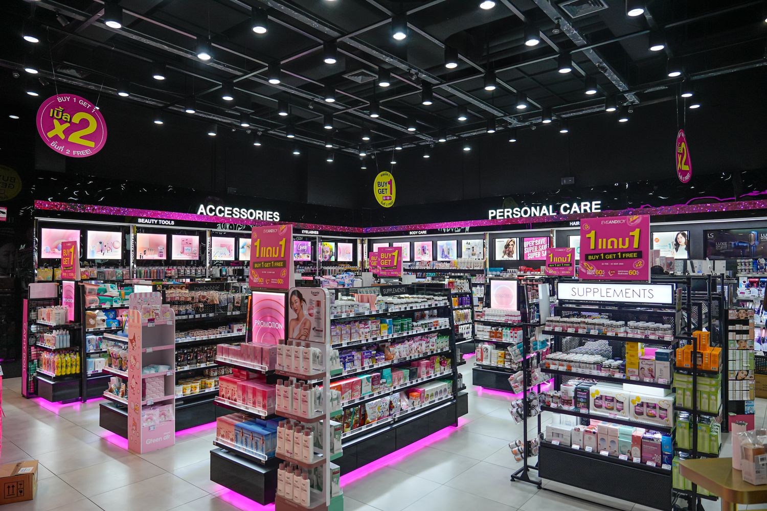 Terminal21 Pattaya|芭達雅購物中心帶你環遊世界，樓層、品牌、必買、必吃全攻略! @混血珊莎的奇幻旅程