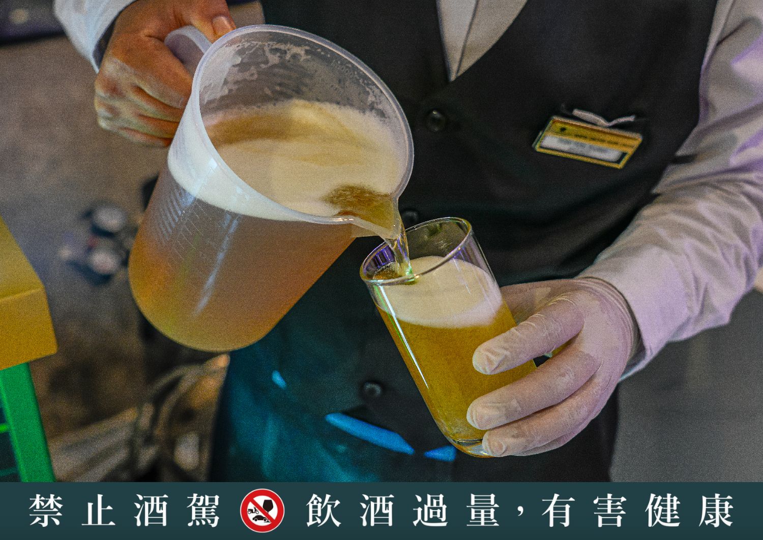 湄南河白蘭花河號遊船White Orchid River Cruise｜曼谷遊船人妖秀，海鮮自助餐跟酒水無限暢飲! @混血珊莎的奇幻旅程