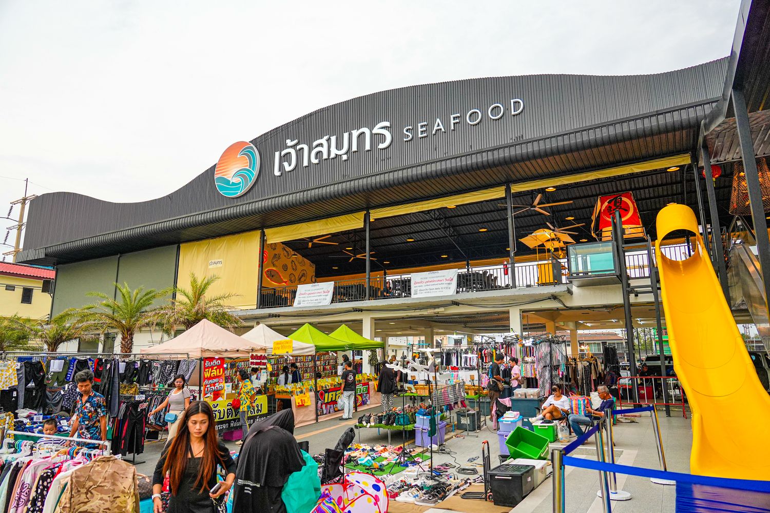 Jao Samut Seafood Pattaya｜新開幕不限時芭達雅吃到飽，實現海鮮自由! @混血珊莎的奇幻旅程