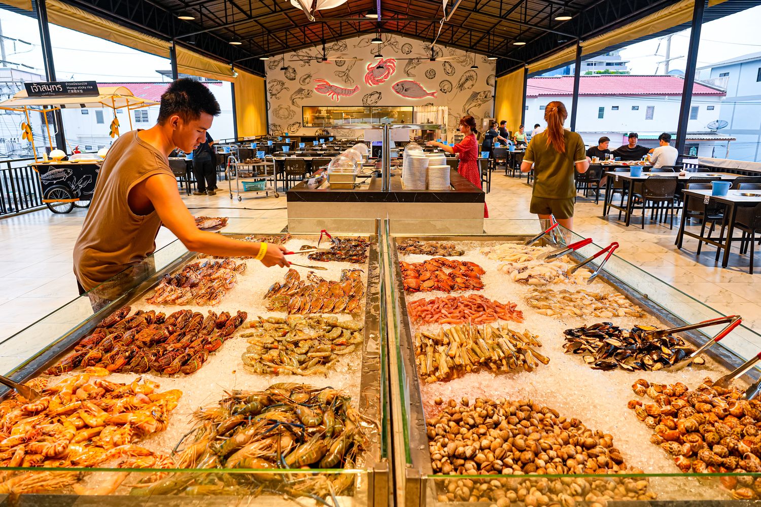 Jao Samut Seafood Pattaya｜新開幕不限時芭達雅吃到飽，實現海鮮自由! @混血珊莎的奇幻旅程