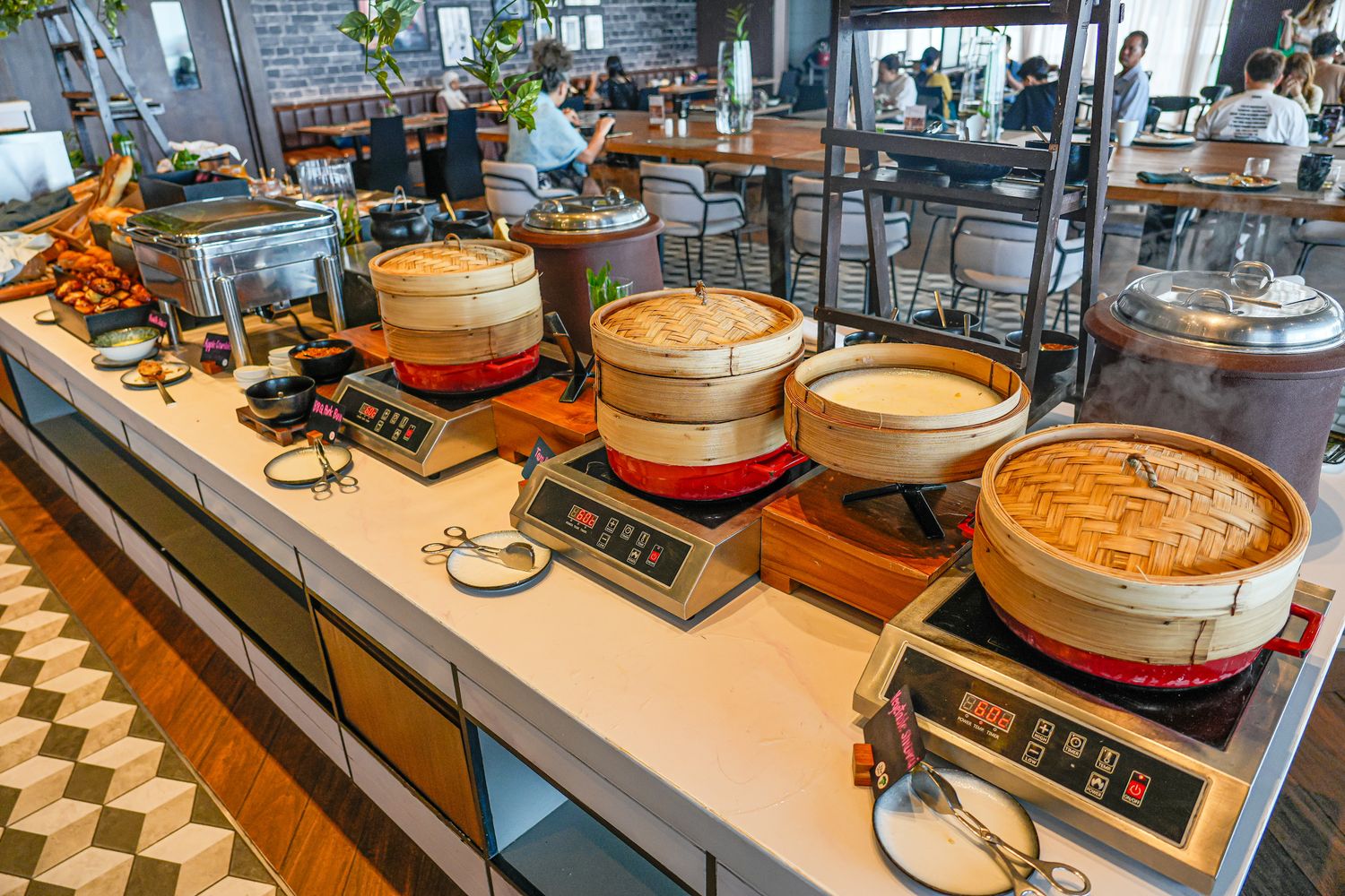 Avani Sukhumvit Bangkok 曼谷素坤逸安凡尼飯店｜On Nut站住宿高空景觀，捷運飯店連通! @混血珊莎的奇幻旅程