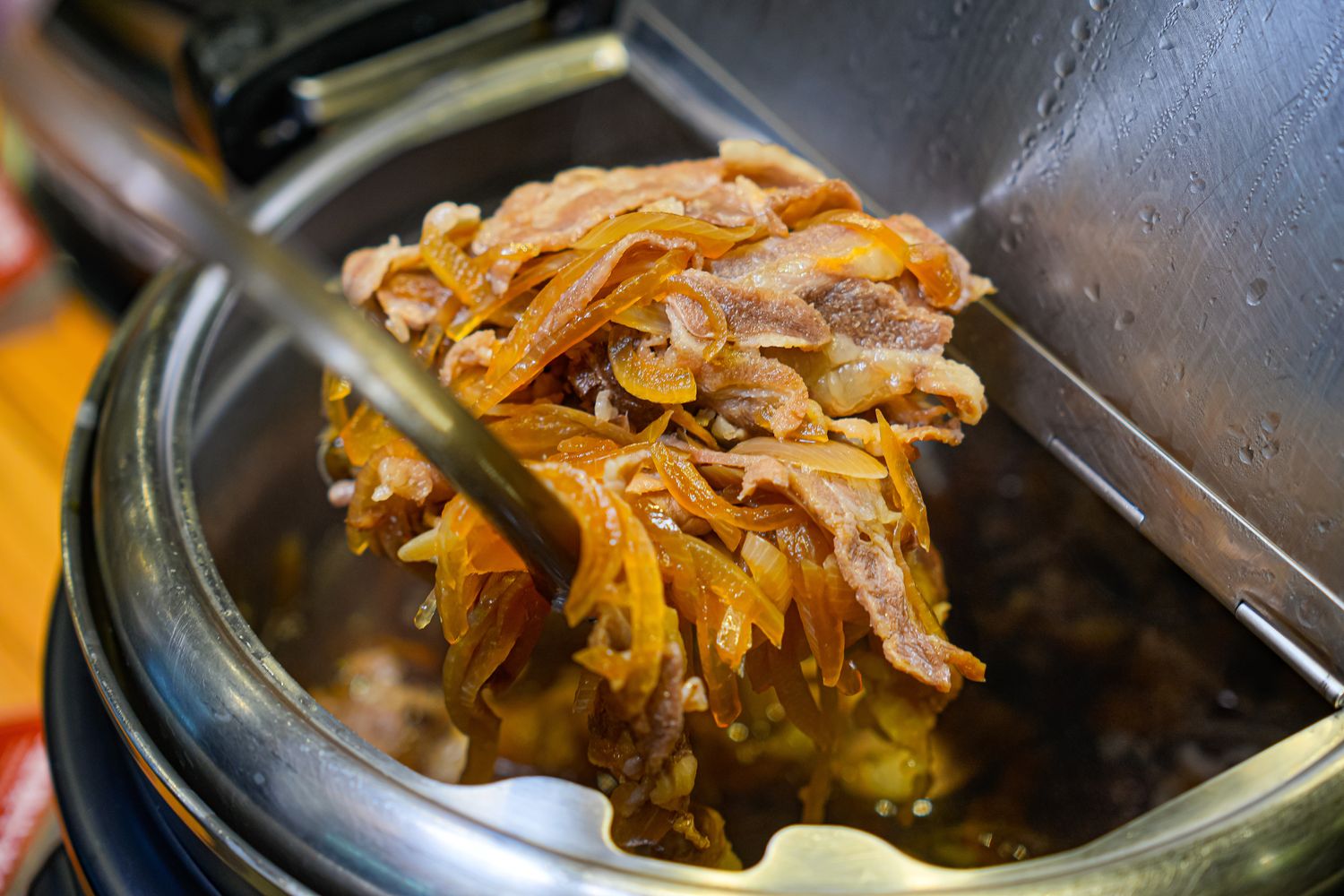 熊一頂級燒肉｜基隆燒肉推薦吃到飽 598 元起，好停車無敵海景第一排! @混血珊莎的奇幻旅程