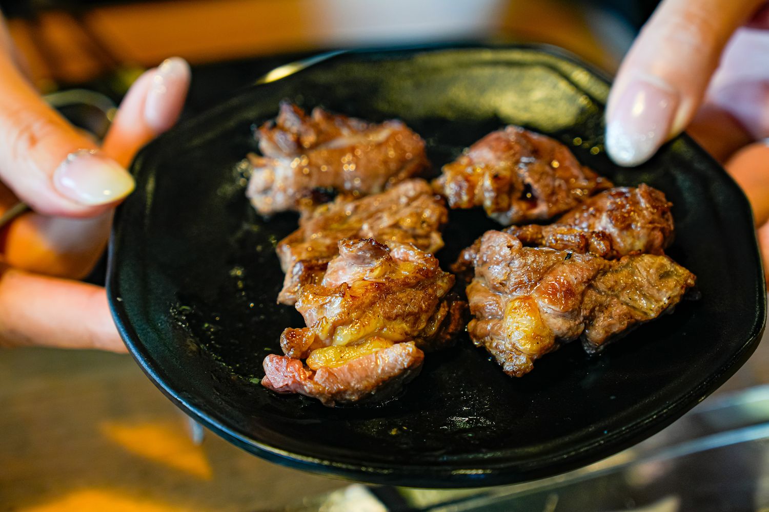 熊一頂級燒肉｜基隆燒肉推薦吃到飽 598 元起，好停車無敵海景第一排! @混血珊莎的奇幻旅程