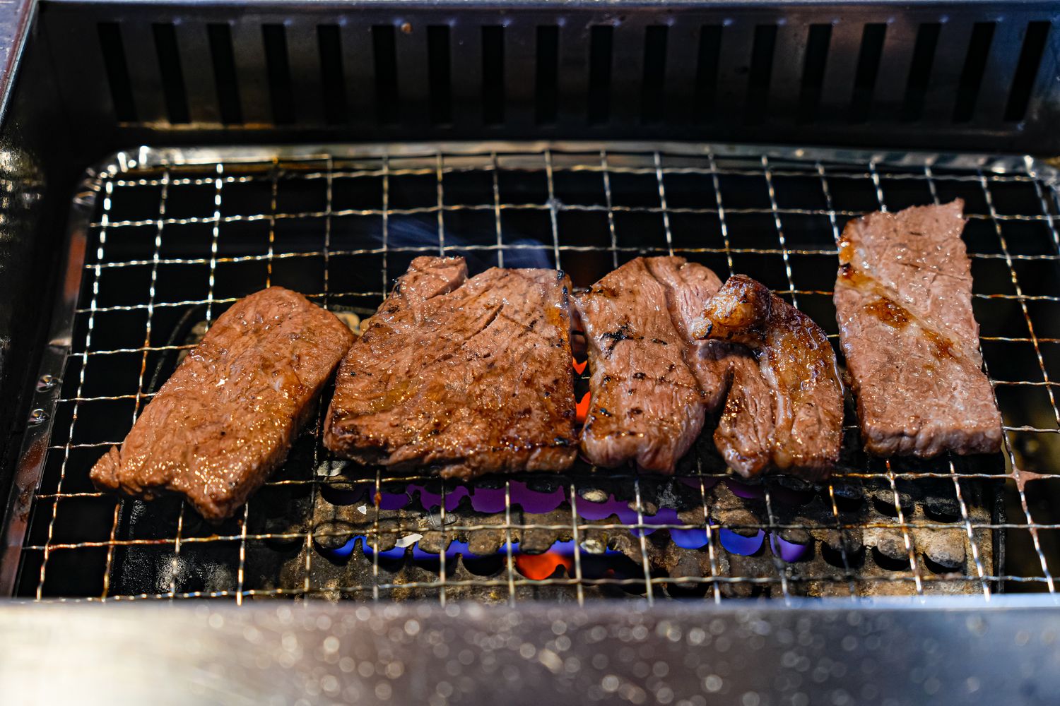 熊一頂級燒肉｜基隆燒肉推薦吃到飽 598 元起，好停車無敵海景第一排! @混血珊莎的奇幻旅程