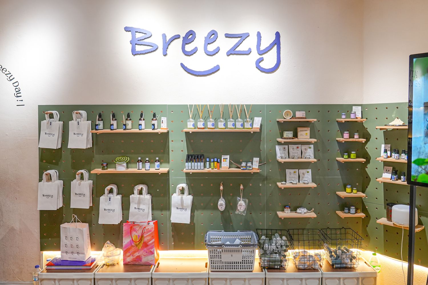 泰國設計師香氛品牌Breezy｜Terminal 21 Asok必買百元平價曼谷伴手禮! @混血珊莎的奇幻旅程