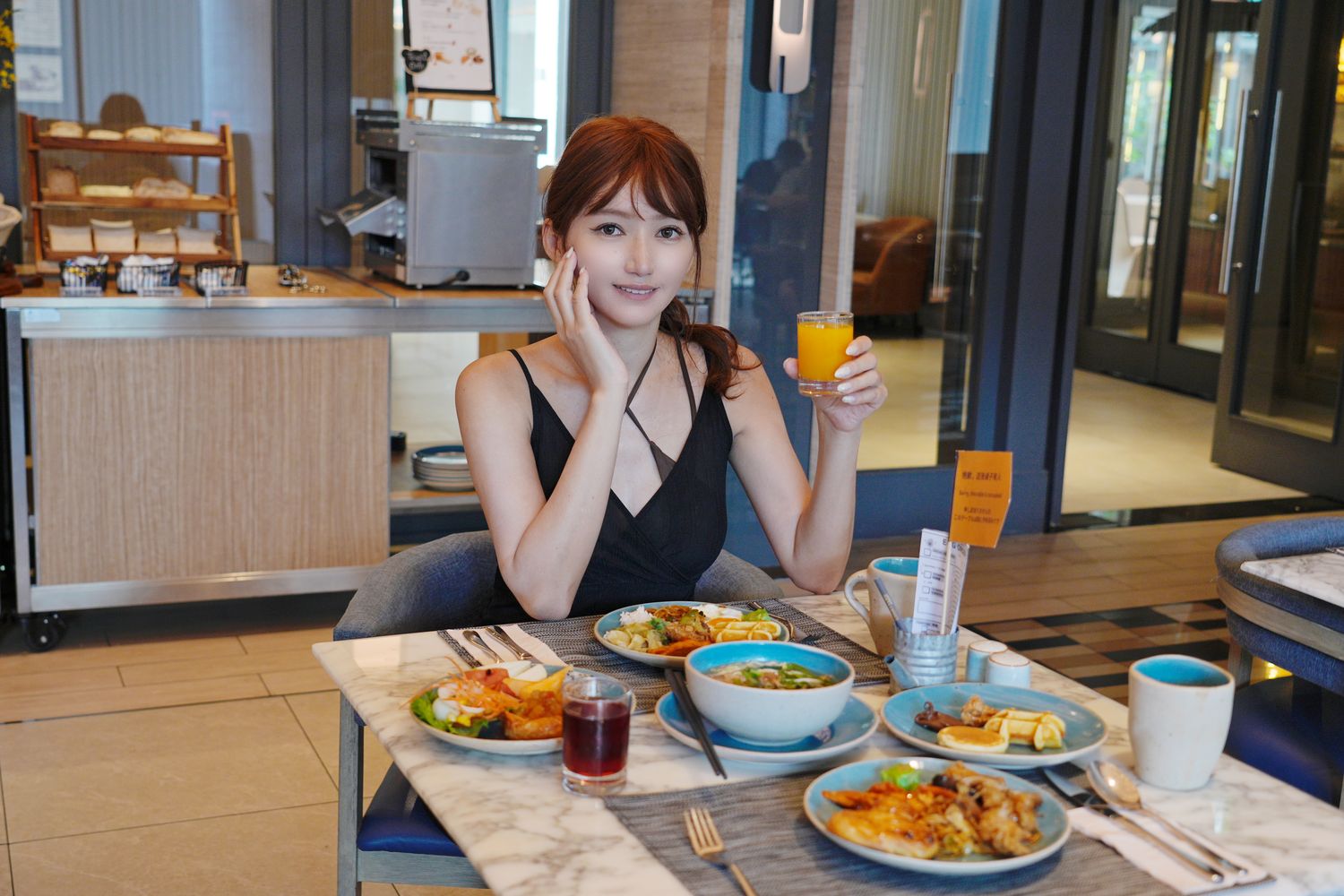 曼谷素坤逸20萬怡酒店 Courtyard Bangkok Sukhumvit 20｜近購物中心曼谷Asok住宿! @混血珊莎的奇幻旅程
