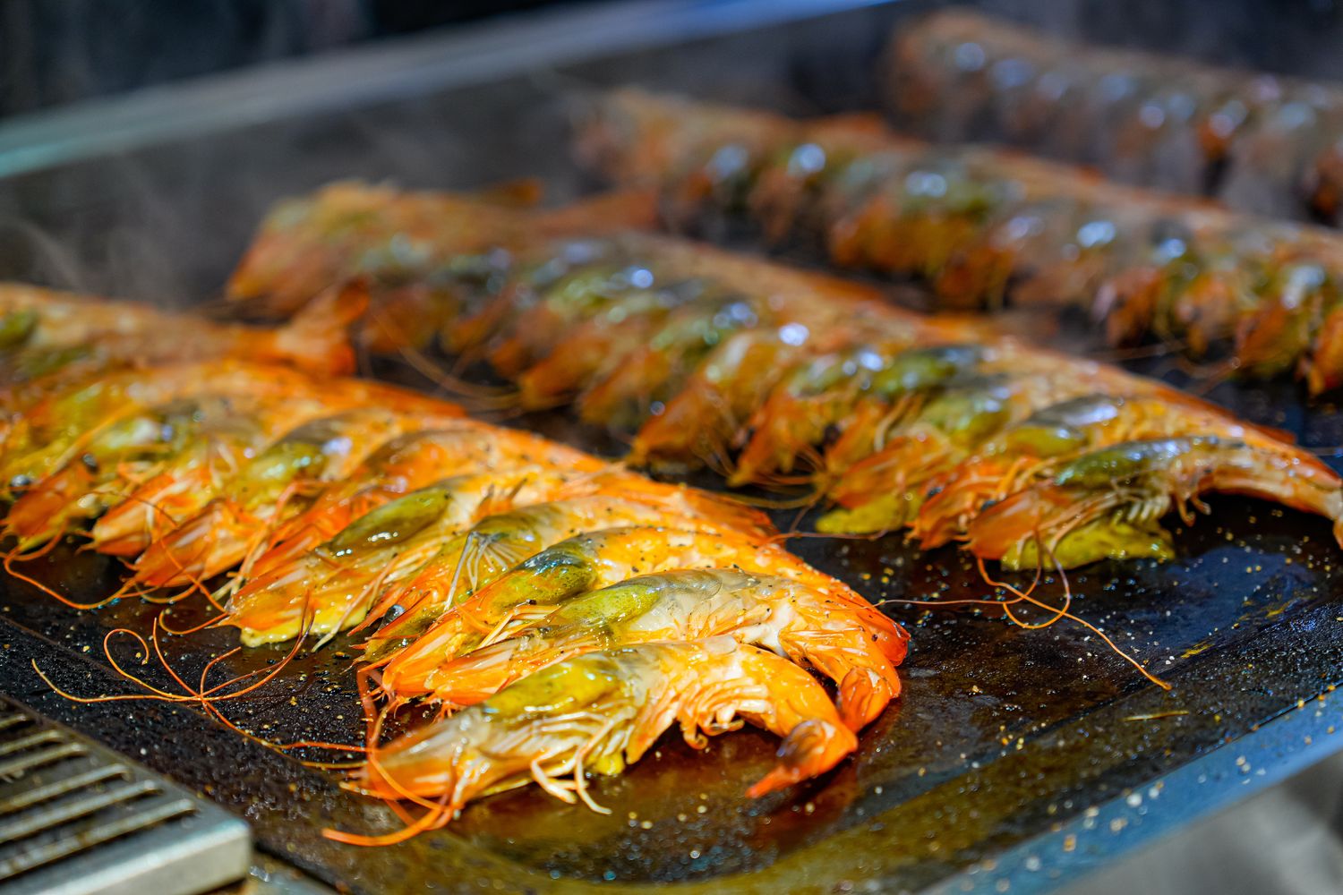 豐FOOD海陸百匯 鮪魚季｜台北自助餐吃到飽，澎湃現流海鮮多國料理任你吃，週五限定鮪魚現切秀! @混血珊莎的奇幻旅程