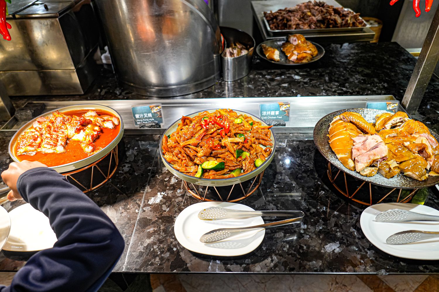 豐FOOD海陸百匯 鮪魚季｜台北自助餐吃到飽，澎湃現流海鮮多國料理任你吃，週五限定鮪魚現切秀! @混血珊莎的奇幻旅程