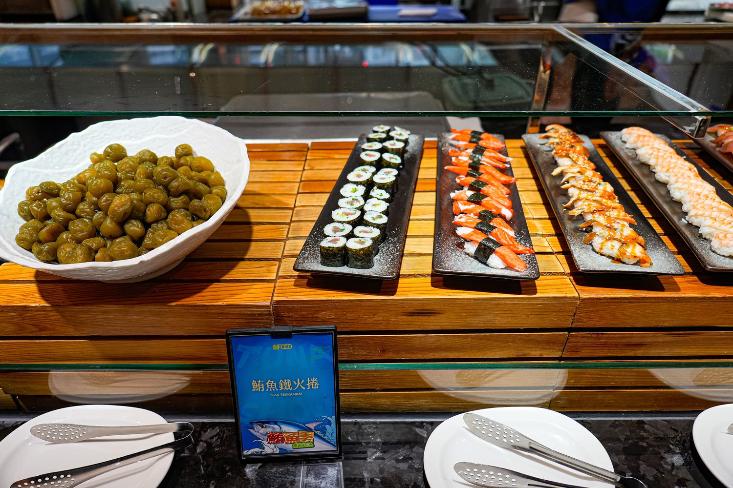 豐FOOD海陸百匯 鮪魚季｜台北自助餐吃到飽，澎湃現流海鮮多國料理任你吃，週五限定鮪魚現切秀! @混血珊莎的奇幻旅程
