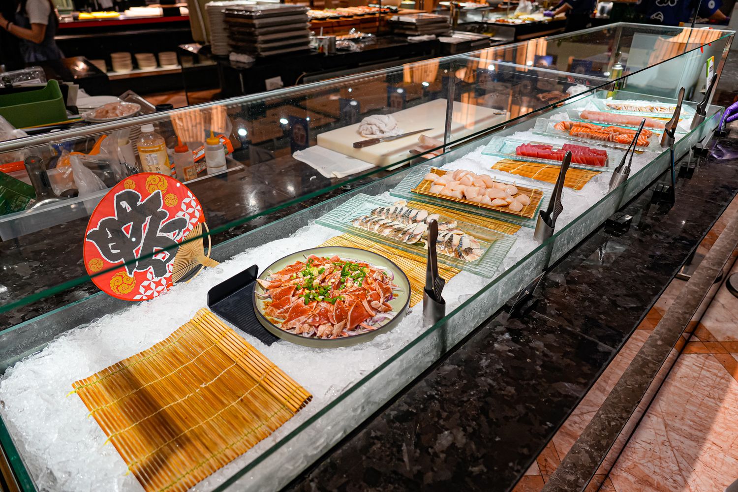 豐FOOD海陸百匯 鮪魚季｜台北自助餐吃到飽，澎湃現流海鮮多國料理任你吃，週五限定鮪魚現切秀! @混血珊莎的奇幻旅程