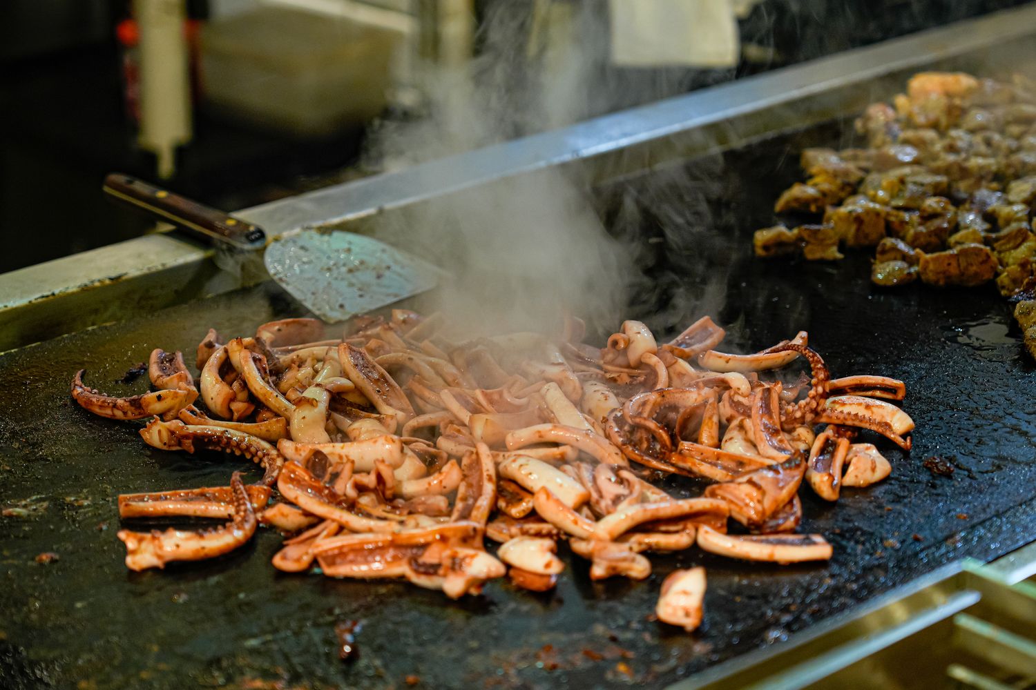 豐FOOD海陸百匯 鮪魚季｜台北自助餐吃到飽，澎湃現流海鮮多國料理任你吃，週五限定鮪魚現切秀! @混血珊莎的奇幻旅程