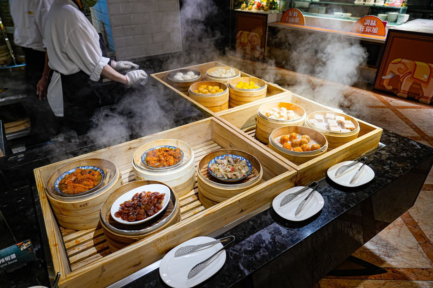 豐FOOD海陸百匯 鮪魚季｜台北自助餐吃到飽，澎湃現流海鮮多國料理任你吃，週五限定鮪魚現切秀! @混血珊莎的奇幻旅程