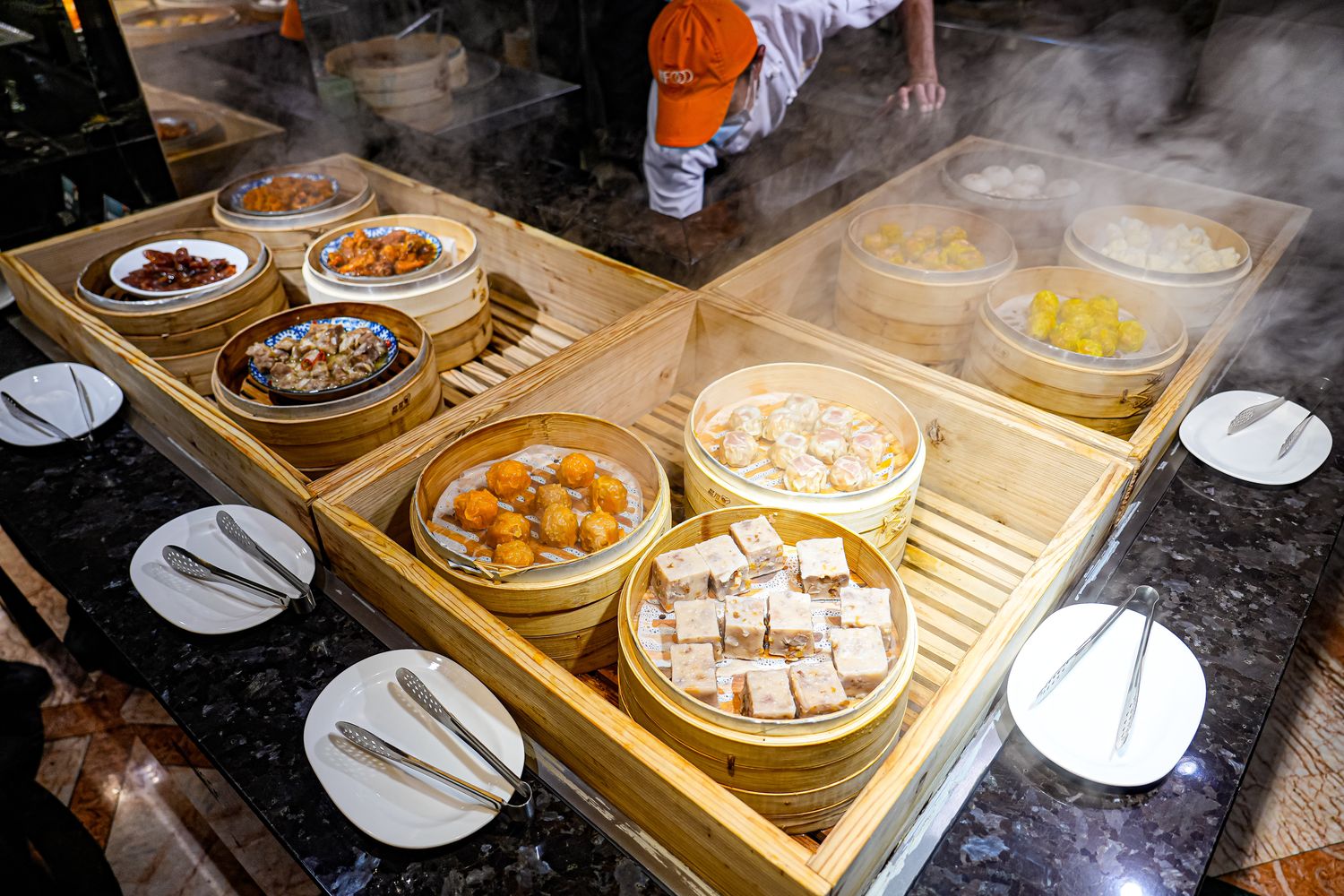 豐FOOD海陸百匯 鮪魚季｜台北自助餐吃到飽，澎湃現流海鮮多國料理任你吃，週五限定鮪魚現切秀! @混血珊莎的奇幻旅程