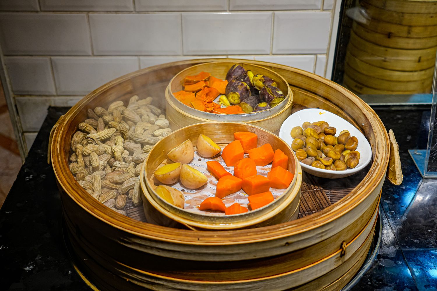 豐FOOD海陸百匯 鮪魚季｜台北自助餐吃到飽，澎湃現流海鮮多國料理任你吃，週五限定鮪魚現切秀! @混血珊莎的奇幻旅程