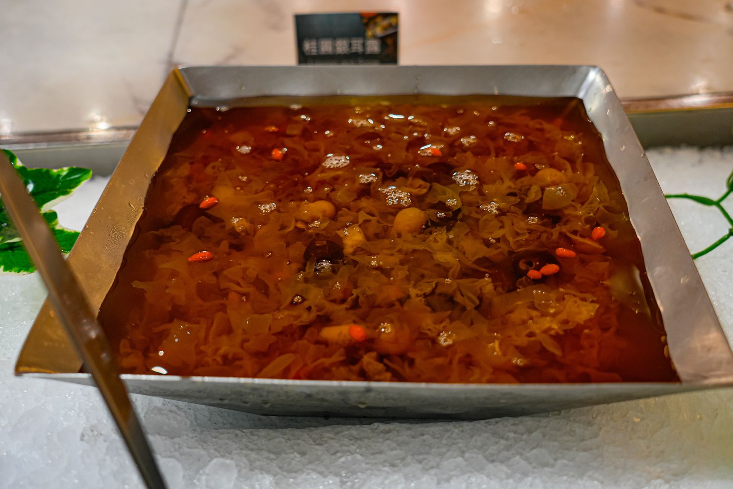 豐FOOD海陸百匯 鮪魚季｜台北自助餐吃到飽，澎湃現流海鮮多國料理任你吃，週五限定鮪魚現切秀! @混血珊莎的奇幻旅程