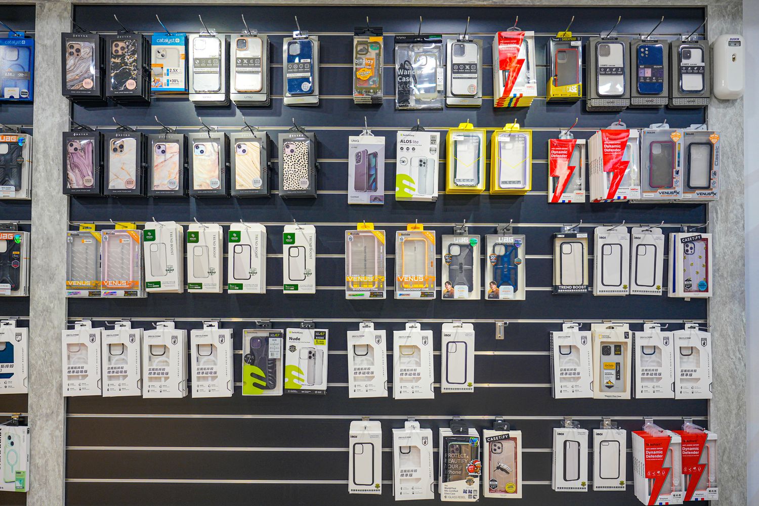保衛站｜iPhone換電池推薦，全台門市 60 分鐘快速維修，保固半年業界最長! @混血珊莎的奇幻旅程