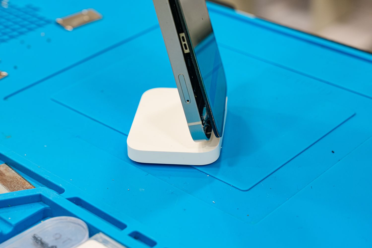 保衛站｜iPhone換電池推薦，全台門市 60 分鐘快速維修，保固半年業界最長! @混血珊莎的奇幻旅程