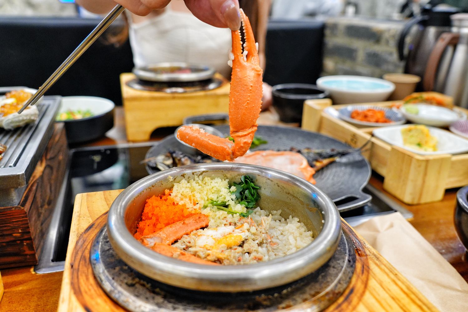 Handasot 韓多鍋總店|人氣廣安里美食，釜山釜飯專賣店 ! @混血珊莎的奇幻旅程